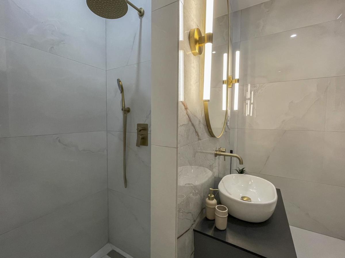 P431 Elitehost Luxury Apartment بودابست المظهر الخارجي الصورة
